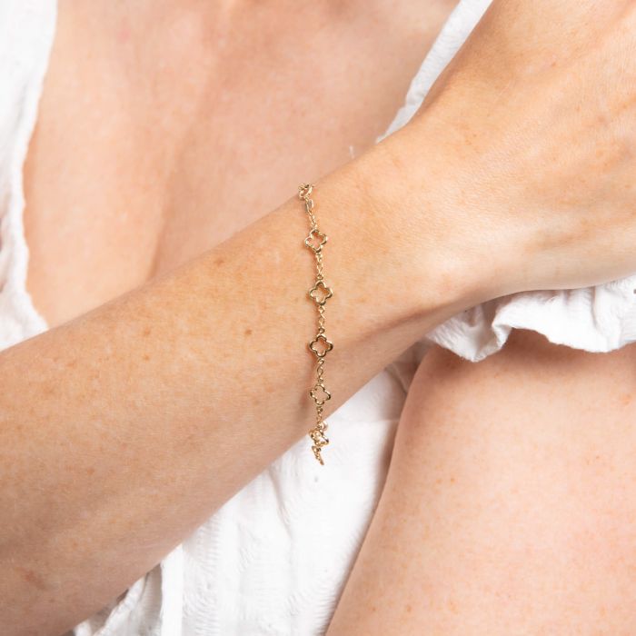 Quatrefoil Station Bracelet in 9ct Gold