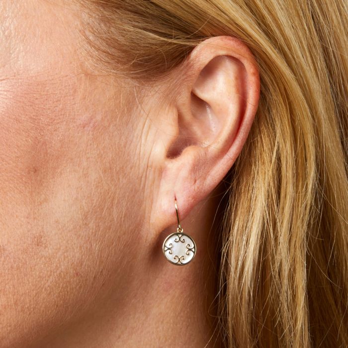 Mother Of Pearl Inlay Swirl Earrings in 9ct Gold