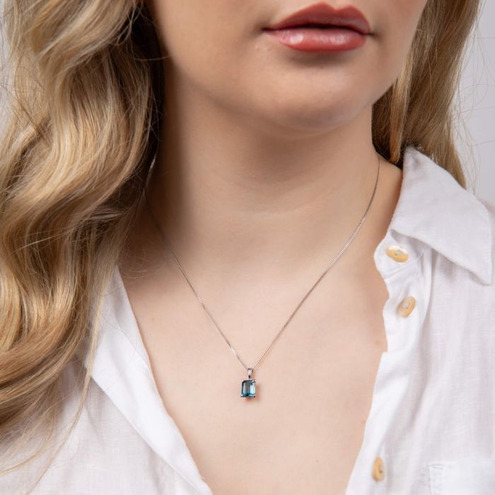 Rectangle London Blue Topaz Pendant in 9ct Gold