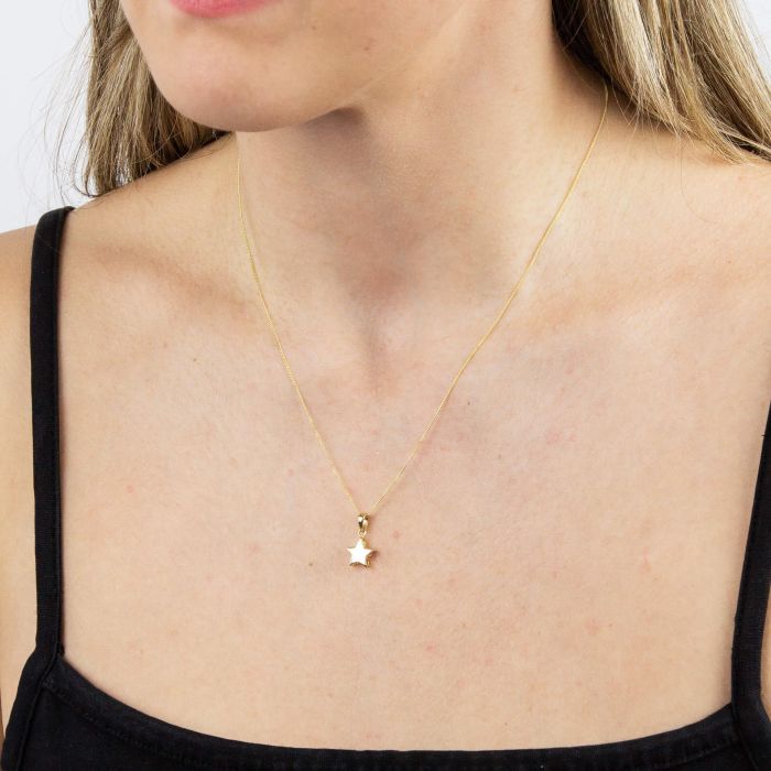 Small Star Pendant in 9ct Gold